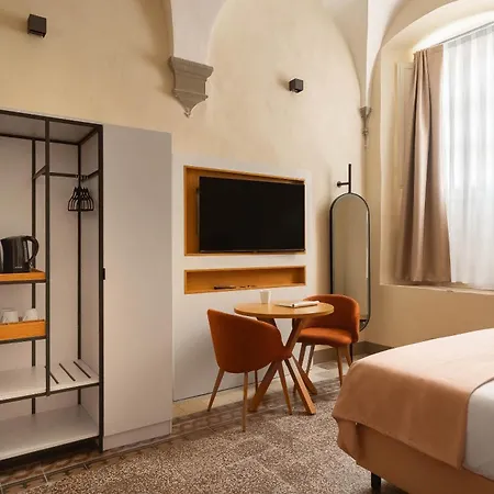 Limehome Duomo Arezzo