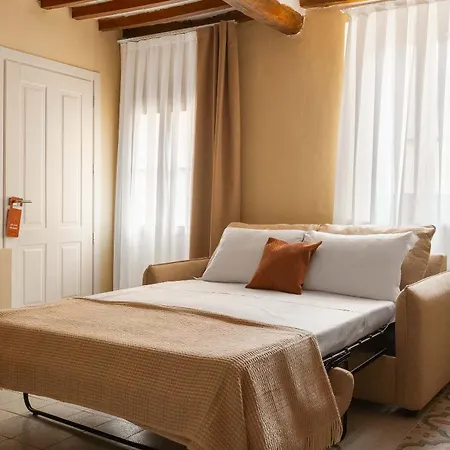 Limehome Duomo
